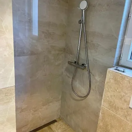 Superbe Pres De La Et Du Centre Apartamento